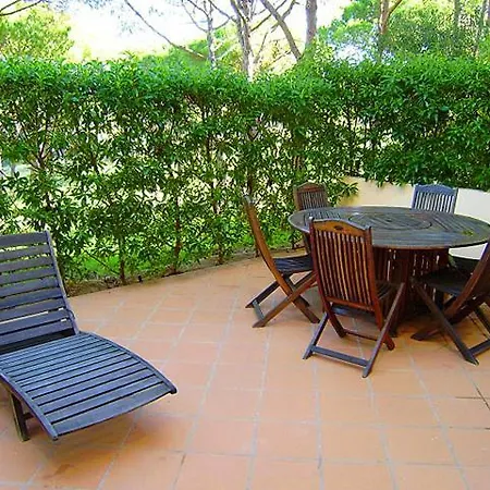 Sleeps 6 Pool Air Con T479943 *